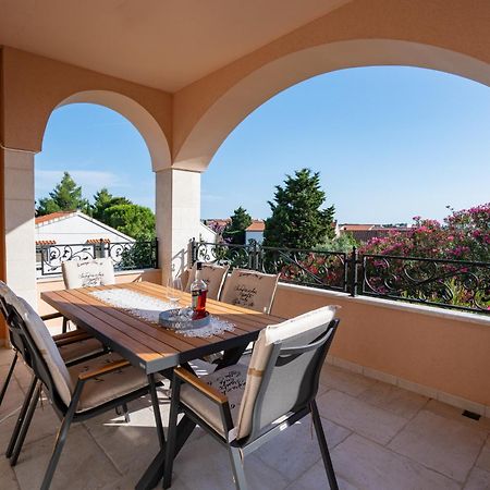 Apartments Tomulic Novalja Εξωτερικό φωτογραφία